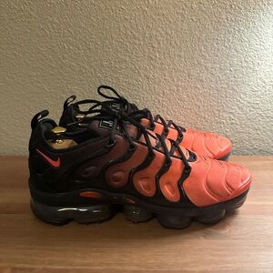 NIKE AIR VAPORMAX PLUS 11.5 BLACK BRIGHT CRIMSON RED DZ4857 011 MAX FK VM TUNED